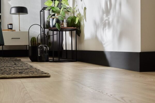 SKIRTINGS_1-1336x800